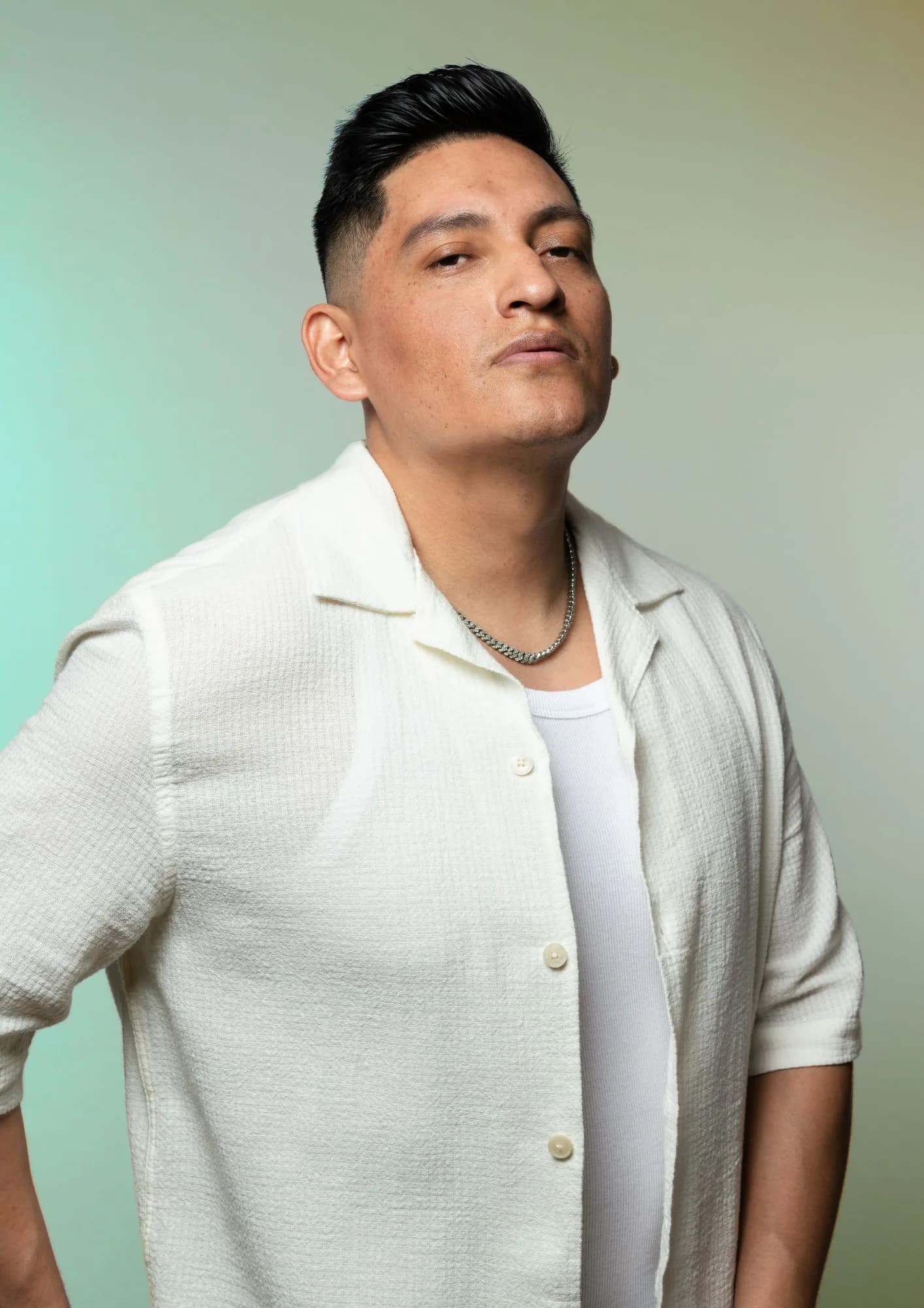UNA TÓMBOLA del álbum: EL DIAMOND FOREVER, producido por EL IDEALISTA, entró directo en listas de YouTube España alcanzando en tiempo récord el número 5.